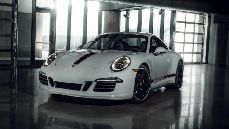 Porsche 911 Carrera GTS για 25 τυχερούς